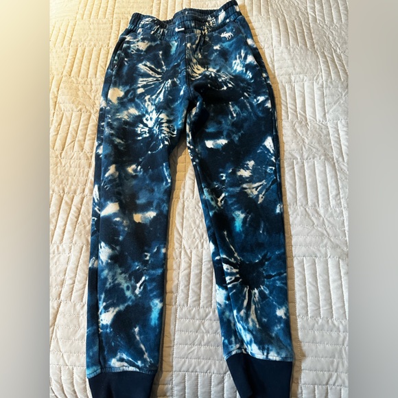 Blue tie-dye Abercrombie sweat pants size 9/10 - Picture 1 of 2